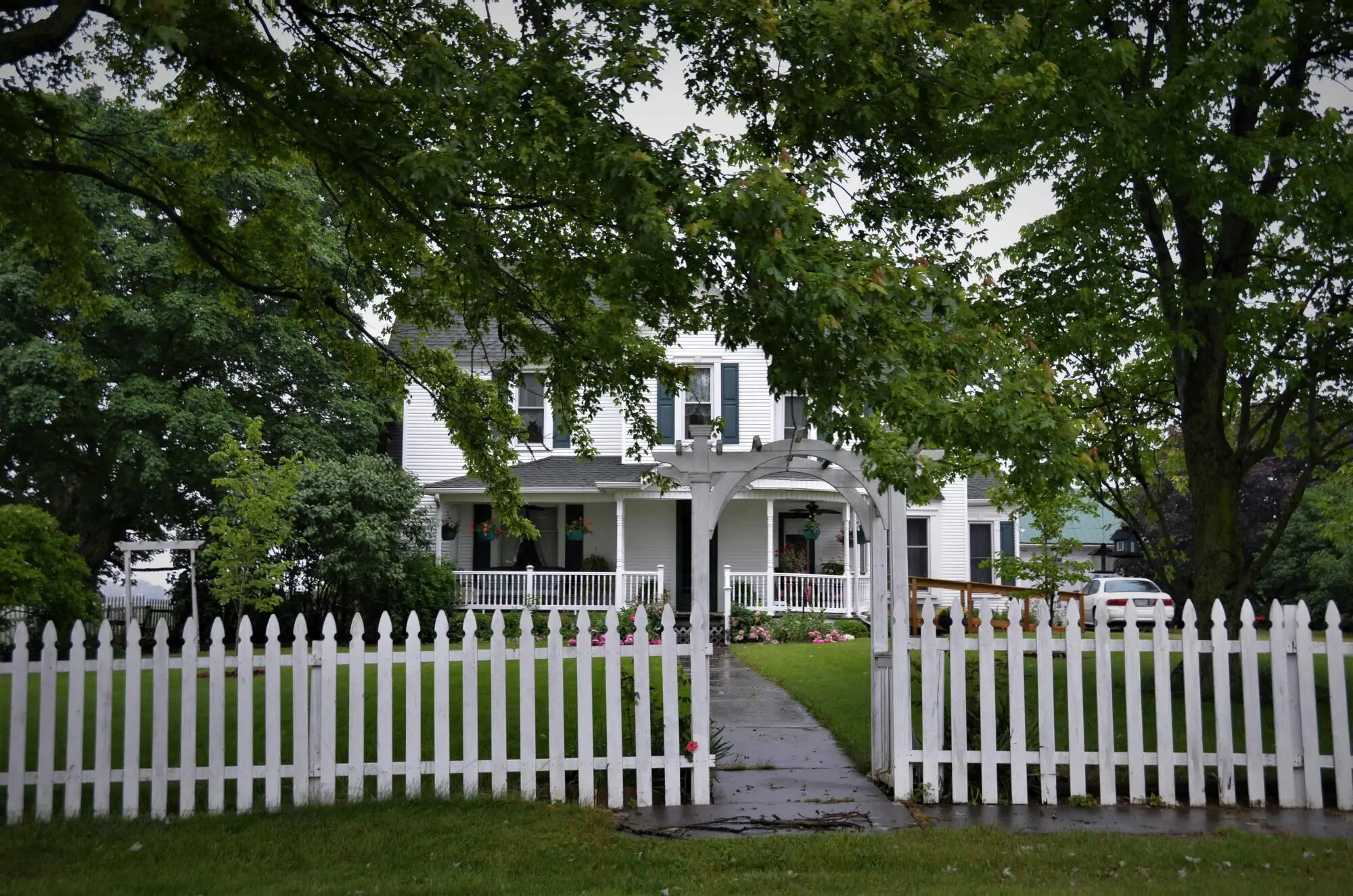 HOA Property Management: Enhancing the Quality of Homeowners Associations